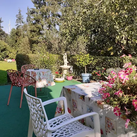 Apartment 4 Km Zu A7 Und A71, Idylle Am Bach, Grosser Garten