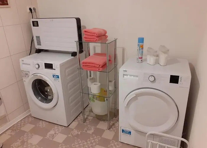 4 Km Zu A7 Und A71, Idylle Am Bach, Grosser Garten Apartman Euerbach