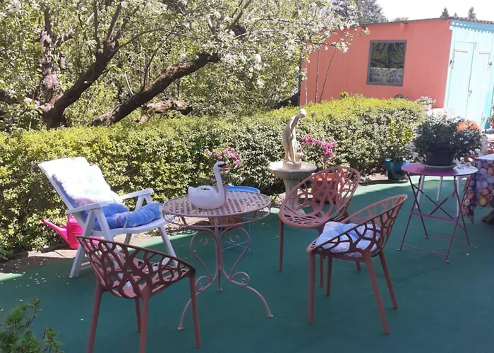 Apartment 4 Km Zu A7 Und A71, Idylle Am Bach, Großer Garten